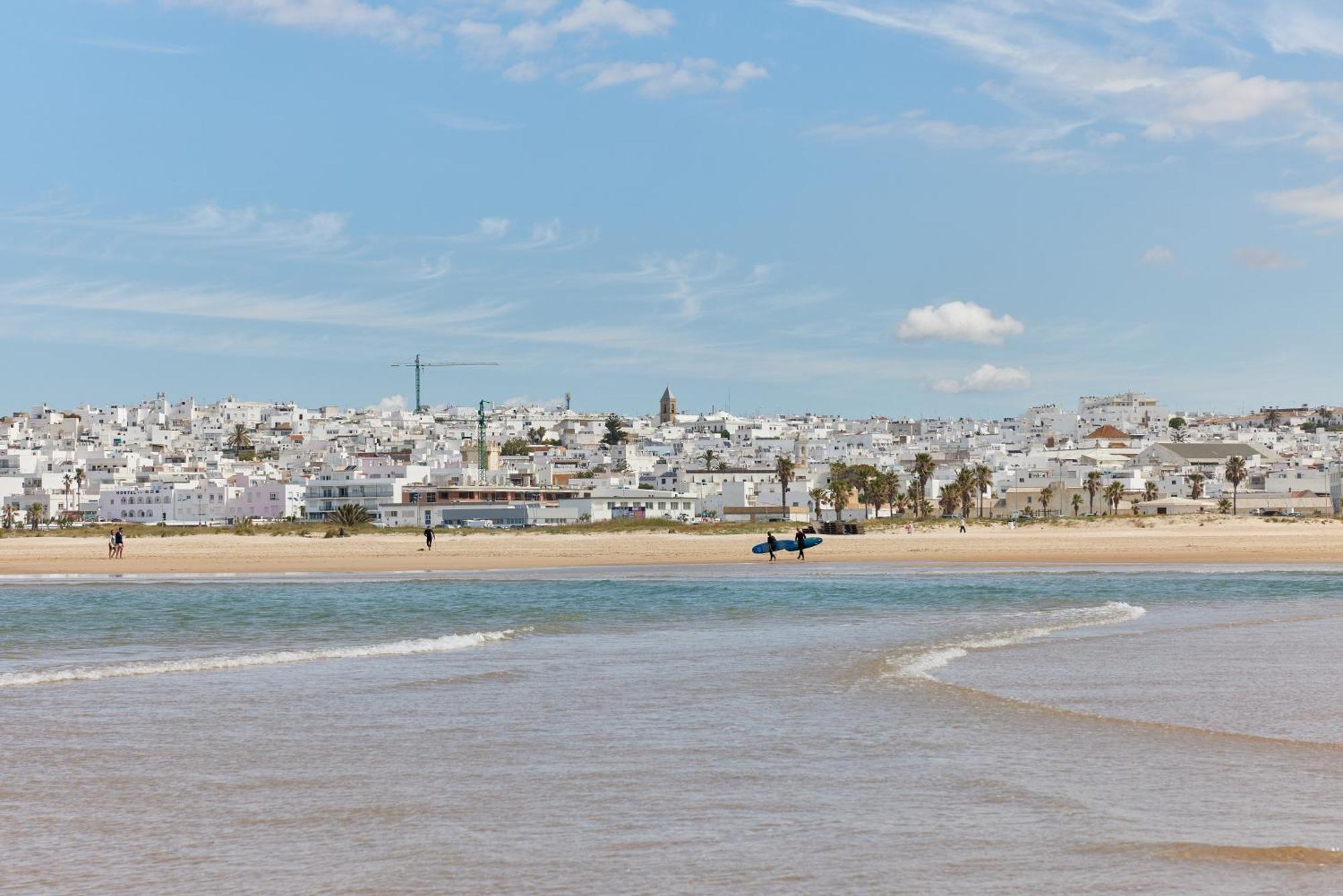 Hotel Taiga Conil à Conil De La Frontera Extérieur photo