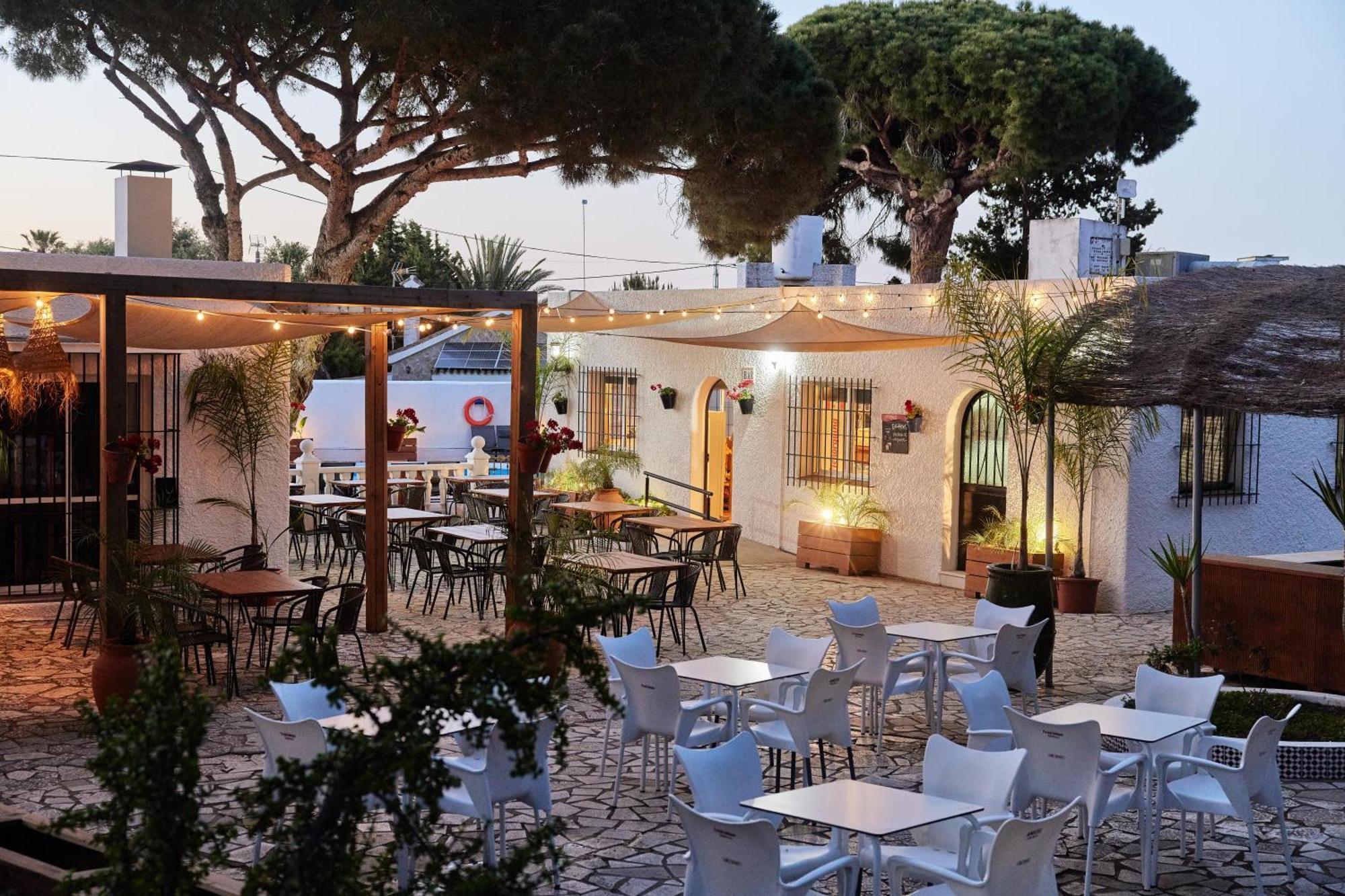 Hotel Taiga Conil à Conil De La Frontera Extérieur photo